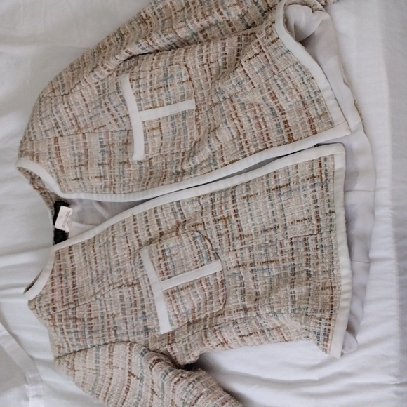 Harvè benard - Picture 1 of 7